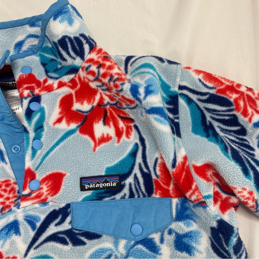 Patagonia Synchilla Snap T Manoa Dusk Blue Hawaiian Floral Pullover Sweatshirt - Picture 2 of 6